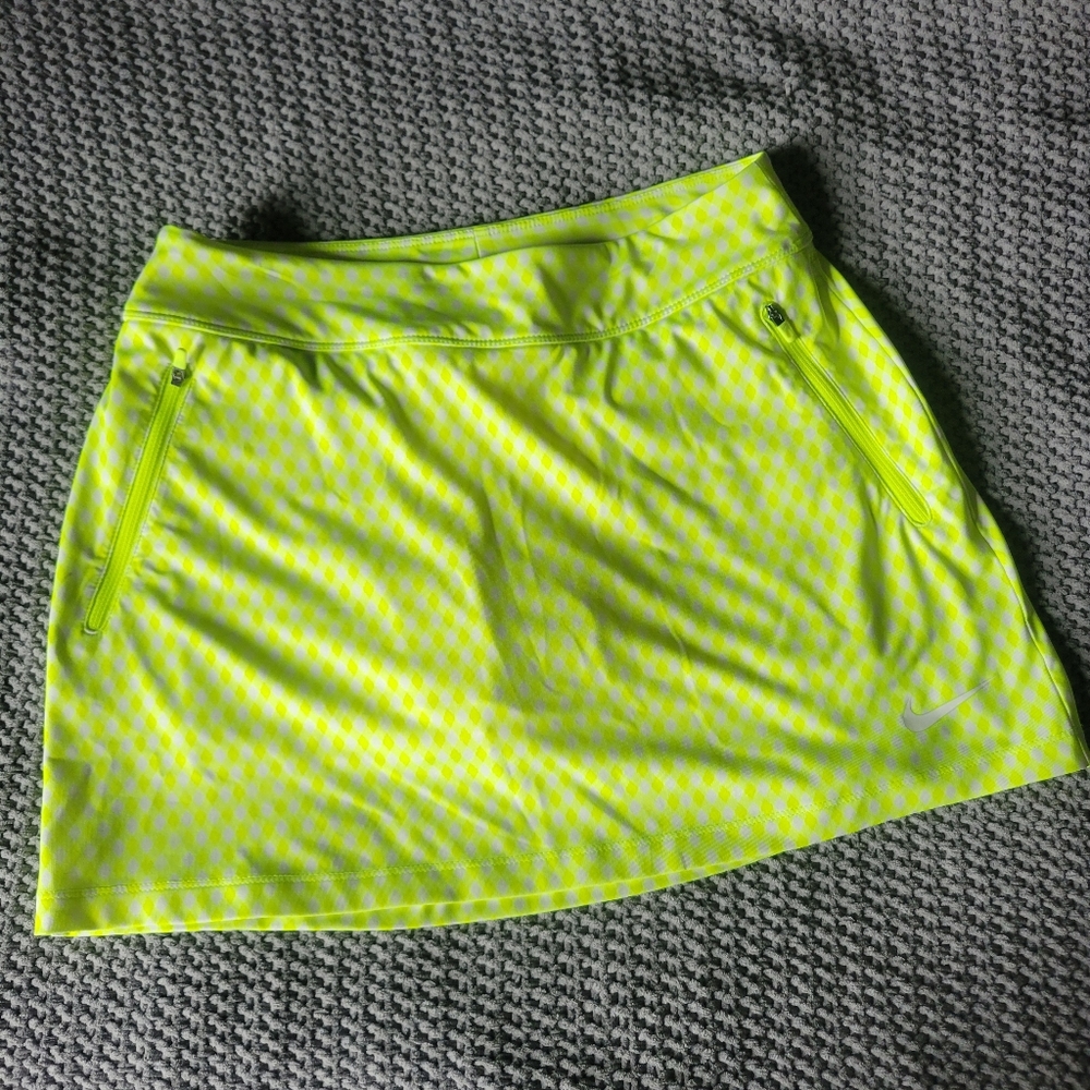 Nike Golf Tour Performance Dri-FIT Skort | Women’s Small Neon Yellow